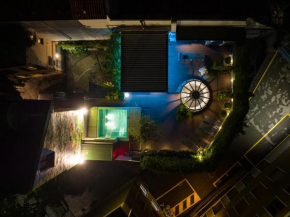 Domus Alfieri- A Designer loft in the city centre of Milan.